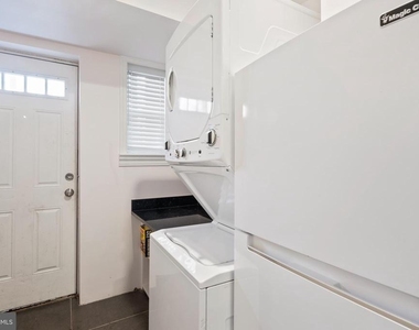 966 Mount Olivet Road Ne - Photo Thumbnail 4