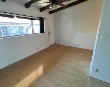 2404 Longview St - Photo Thumbnail 6