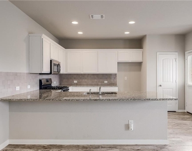 2920 Bridekirk Dr - Photo Thumbnail 5