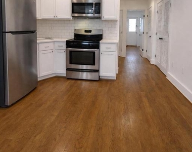 604 17th Street Ne - Photo Thumbnail 2