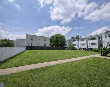604 17th Street Ne - Photo Thumbnail 7