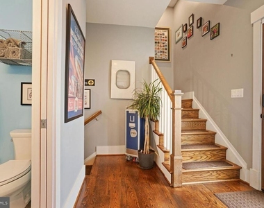 509 Franklin Street Ne - Photo Thumbnail 6