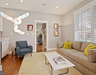509 Franklin Street Ne - Photo Thumbnail 1