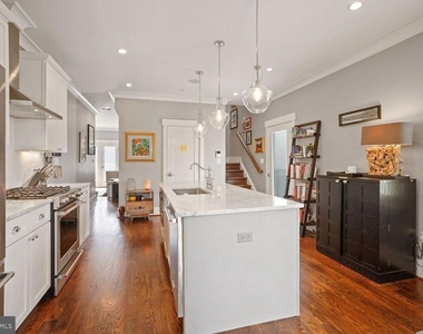 509 Franklin Street Ne - Photo Thumbnail 11