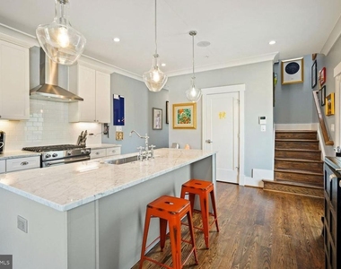 509 Franklin Street Ne - Photo Thumbnail 9