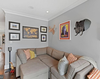 509 Franklin Street Ne - Photo Thumbnail 3