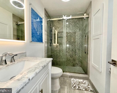 2111 Wisconsin Avenue Nw - Photo Thumbnail 18