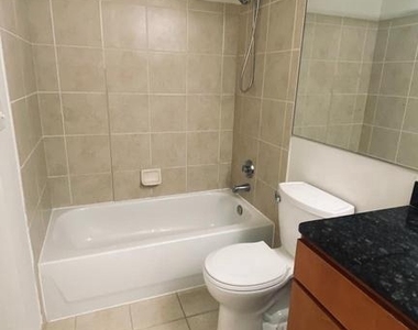 915 Nw E Street Nw - Photo Thumbnail 21