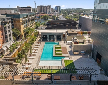 210 Lavaca St - Photo Thumbnail 38