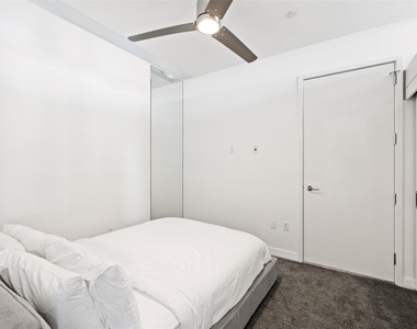 210 Lavaca St - Photo Thumbnail 25