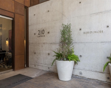 210 Lavaca St - Photo Thumbnail 27
