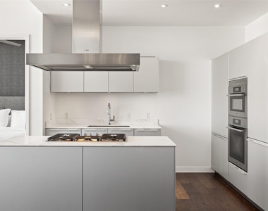 210 Lavaca St - Photo Thumbnail 10
