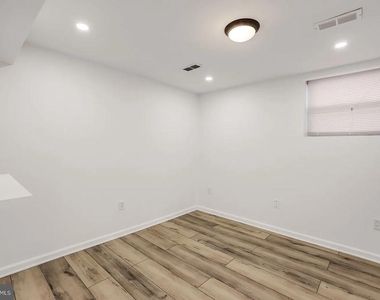 1377 Quincy Street Nw - Photo Thumbnail 12