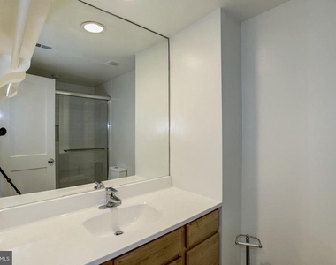1133 13th Street Nw - Photo Thumbnail 16