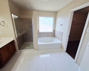 407 W South St - Photo Thumbnail 21