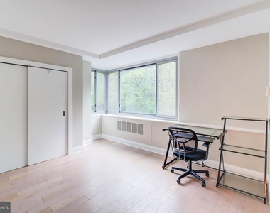 4200 Cathedral Avenue Nw - Photo Thumbnail 13