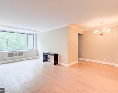 4200 Cathedral Avenue Nw - Photo Thumbnail 9