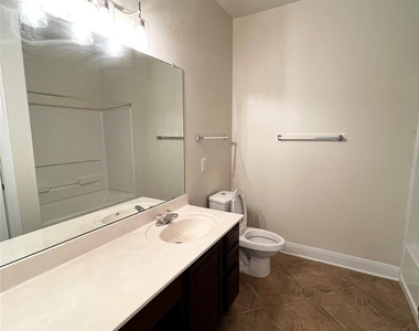 2009 Woodway Dr - Photo Thumbnail 15