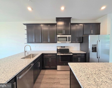 2644 Naylor Road Se - Photo Thumbnail 10
