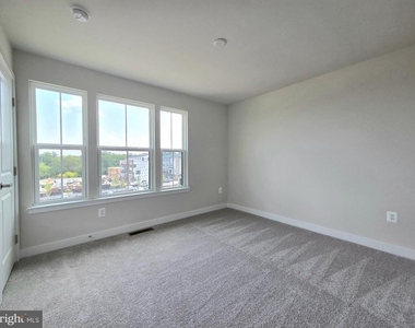 2644 Naylor Road Se - Photo Thumbnail 36