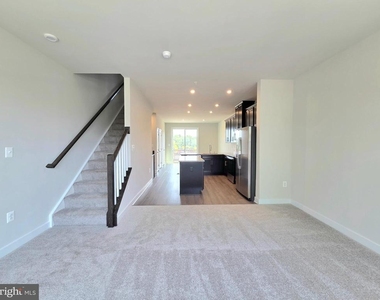 2644 Naylor Road Se - Photo Thumbnail 17