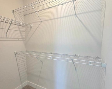 2644 Naylor Road Se - Photo Thumbnail 6