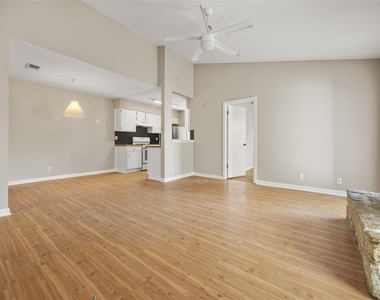 1905 Margalene Way - Photo Thumbnail 14
