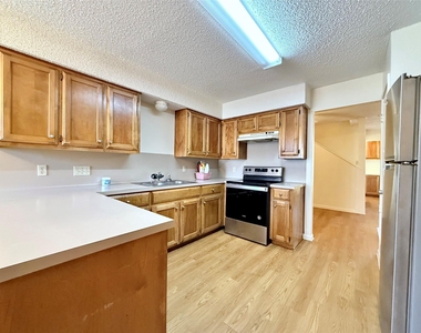 104 Verna Spur - Photo Thumbnail 19