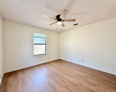 104 Verna Spur - Photo Thumbnail 22