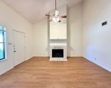 104 Verna Spur - Photo Thumbnail 6