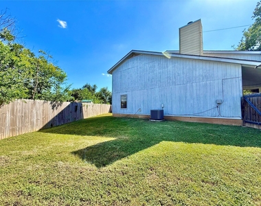 104 Verna Spur - Photo Thumbnail 38