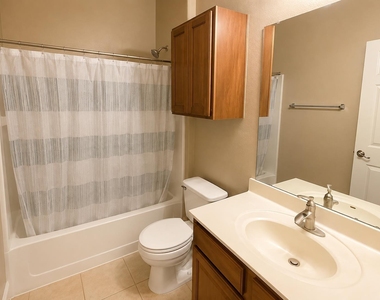 305 Dark Horse Ln - Photo Thumbnail 9