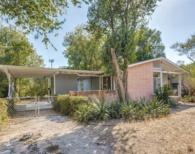 1405 Broadmoor Dr - Photo Thumbnail 24