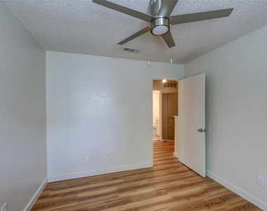 3458 Willowrun Dr - Photo Thumbnail 23