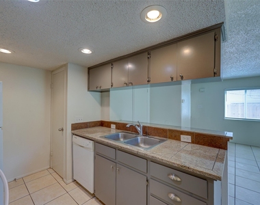 3458 Willowrun Dr - Photo Thumbnail 14