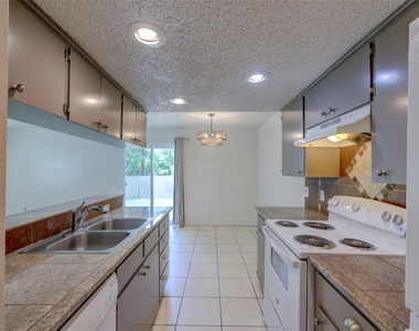 3458 Willowrun Dr - Photo Thumbnail 15