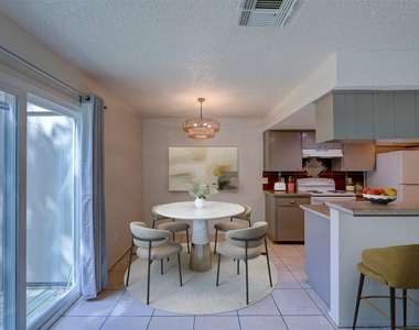 3458 Willowrun Dr - Photo Thumbnail 2