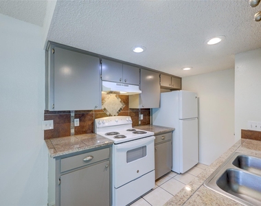 3458 Willowrun Dr - Photo Thumbnail 13