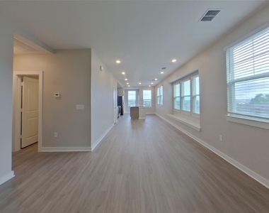 445 Raglands Rd - Photo Thumbnail 2