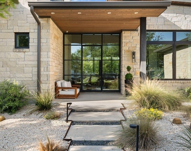 13213 Meridian Park Blvd - Photo Thumbnail 2