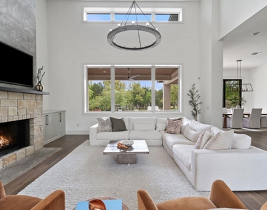 13213 Meridian Park Blvd - Photo Thumbnail 3