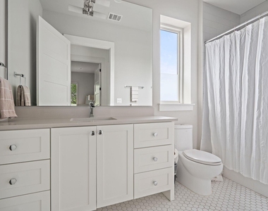 13213 Meridian Park Blvd - Photo Thumbnail 25