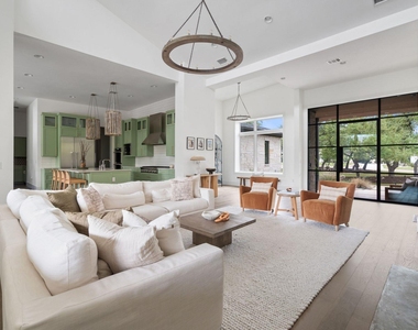 13213 Meridian Park Blvd - Photo Thumbnail 5