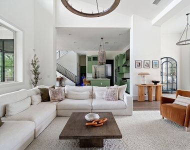 13213 Meridian Park Blvd - Photo Thumbnail 7