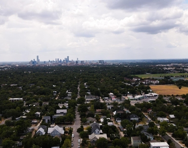 5510 Avenue G - Photo Thumbnail 27