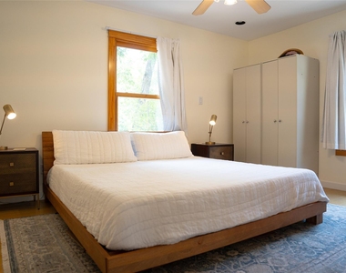 5510 Avenue G - Photo Thumbnail 21