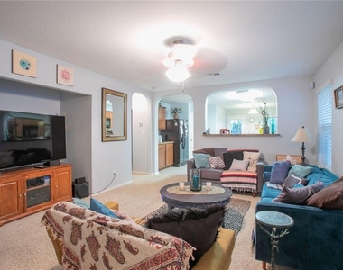 11005 Short Springs Dr - Photo Thumbnail 7