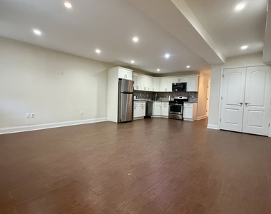 1073 Hancock Street - Photo Thumbnail 1