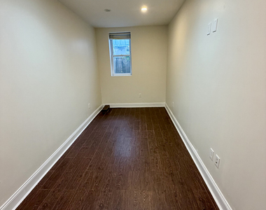1073 Hancock Street - Photo Thumbnail 11