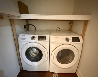 1073 Hancock Street - Photo Thumbnail 5
